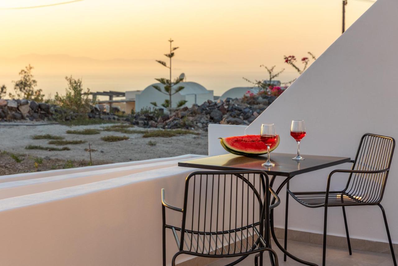 Theophrasti Suites Foinikiá 外观 照片