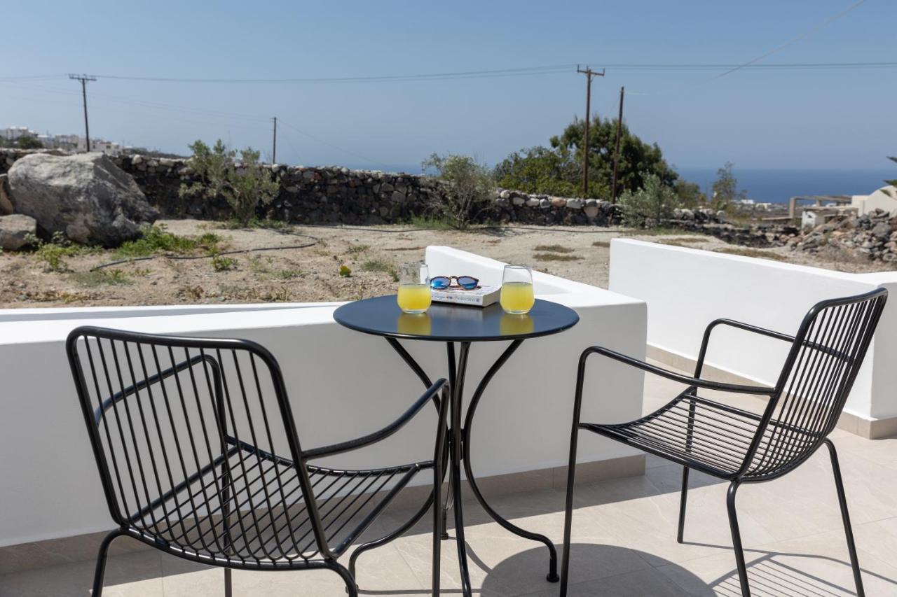 Theophrasti Suites Foinikiá 外观 照片