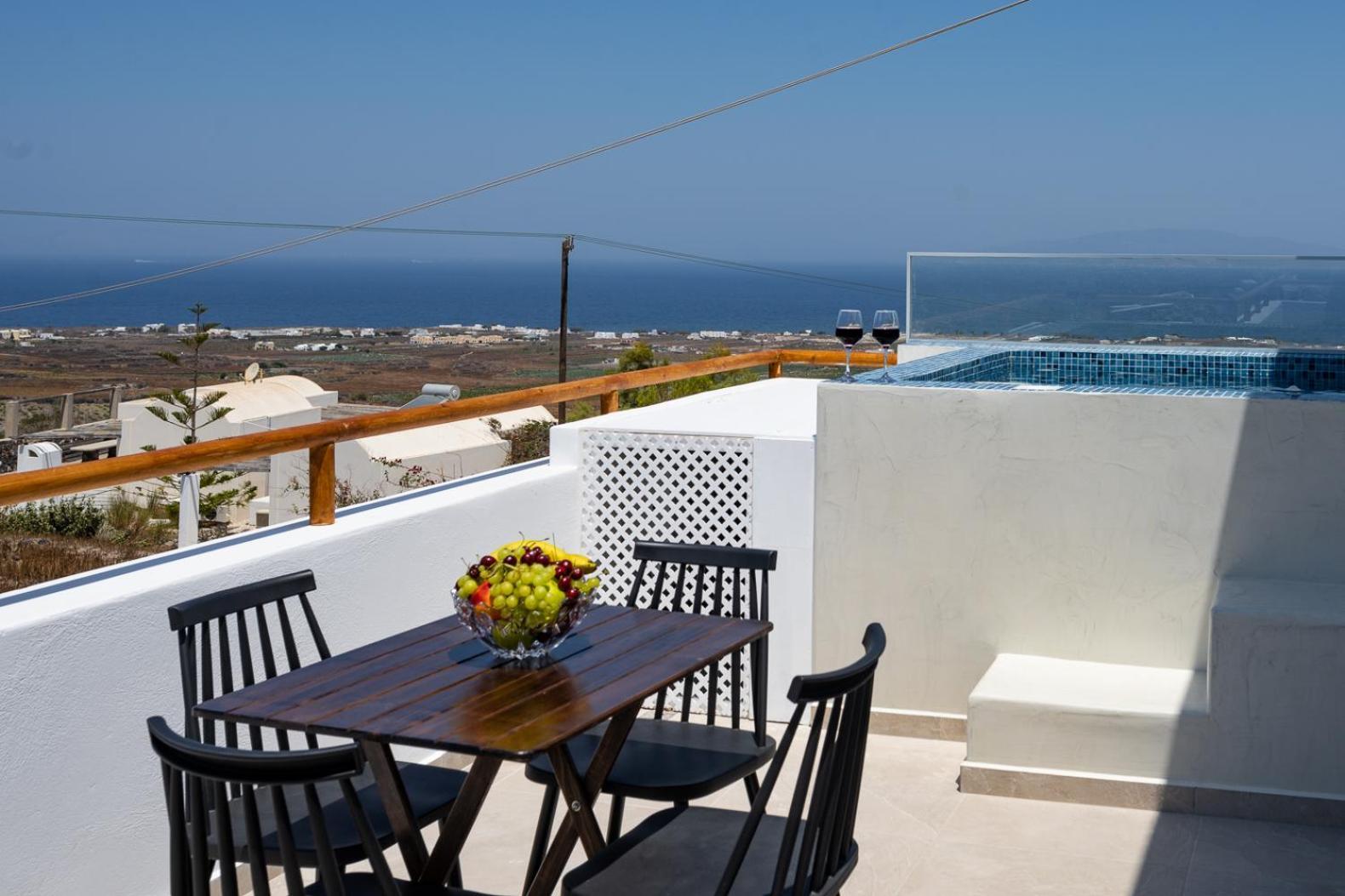 Theophrasti Suites Foinikiá 外观 照片
