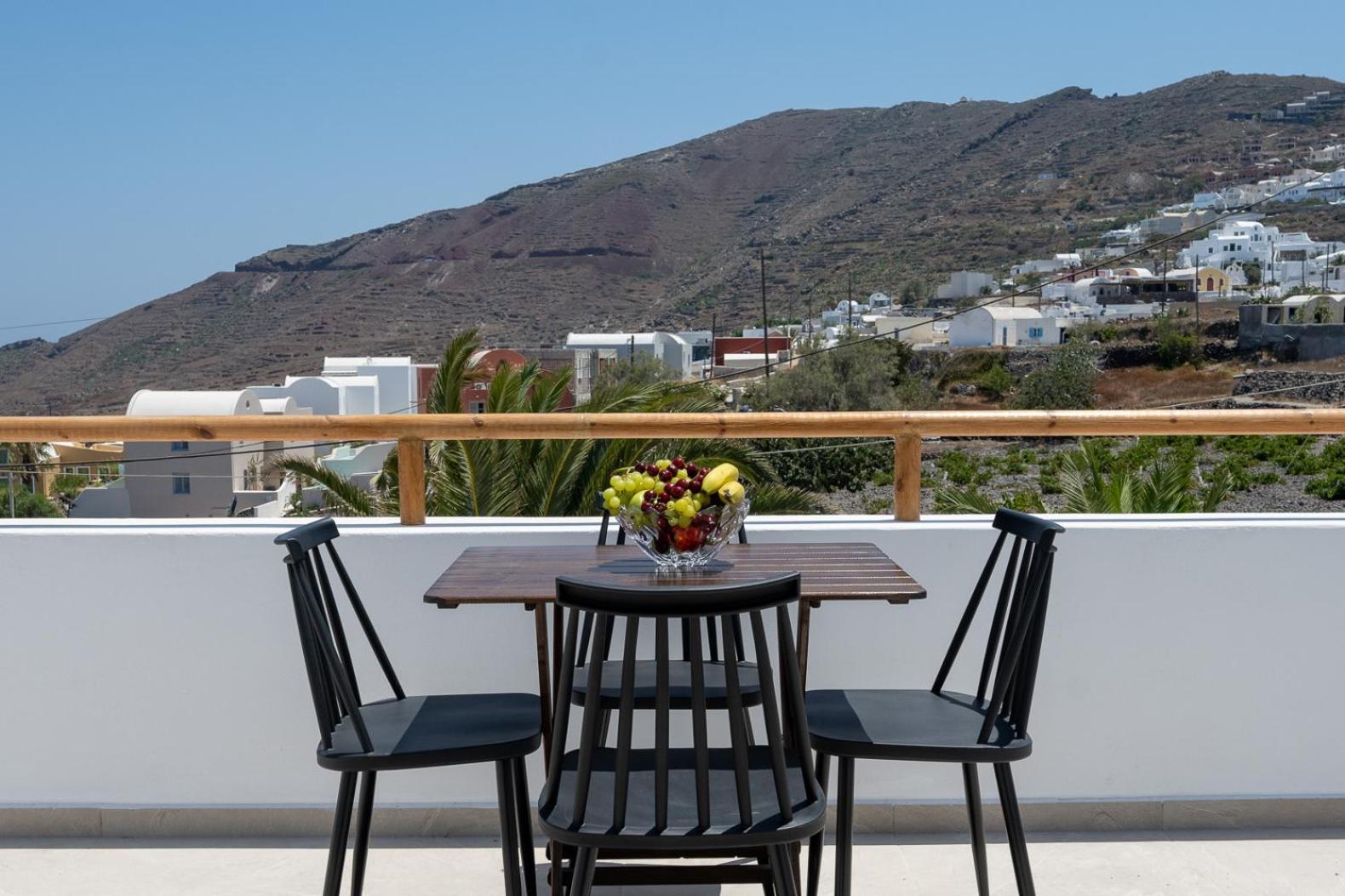 Theophrasti Suites Foinikiá 外观 照片